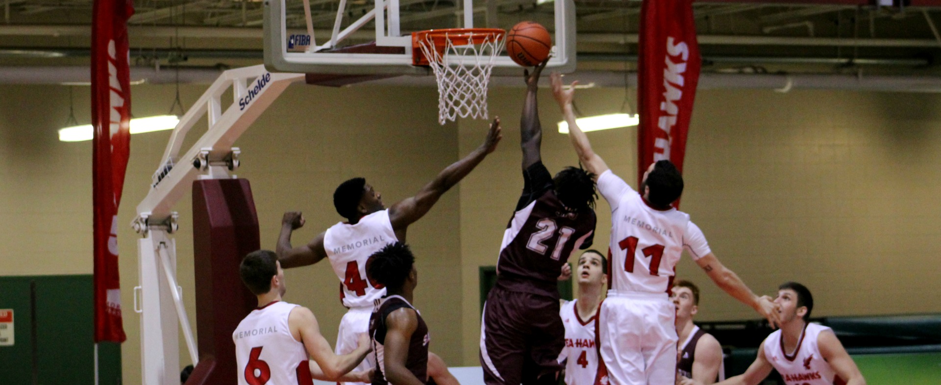 Sea-Hawks fly past Huskies at home