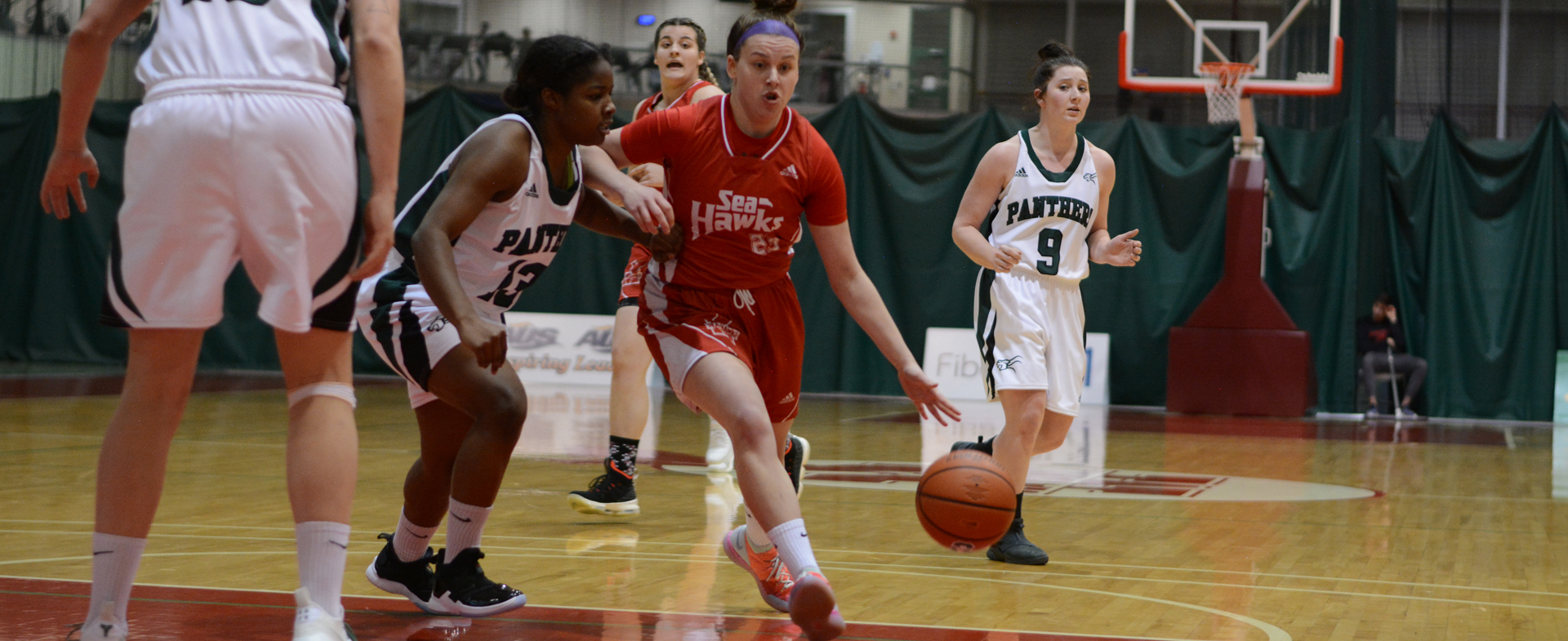 Sea-Hawks take on X-Women on the road